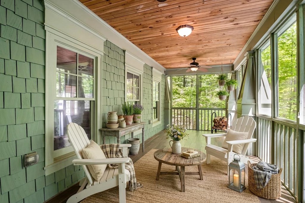 8954 Doublehead Gap Road Property Photo 14