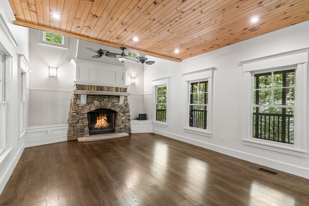 8954 Doublehead Gap Road Property Photo 32