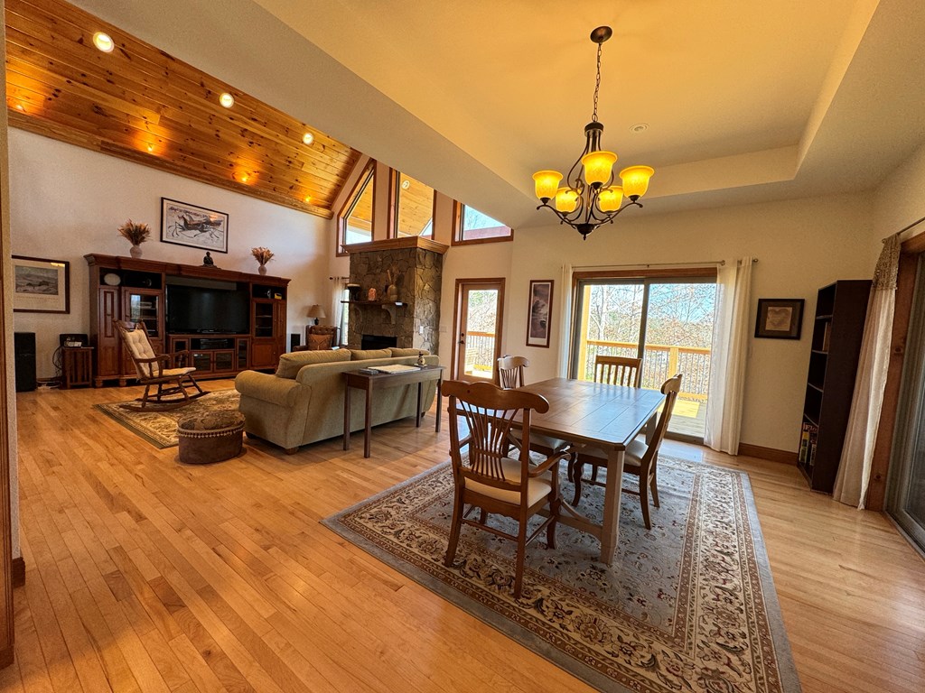 335 Northshore Drive Property Photo 16