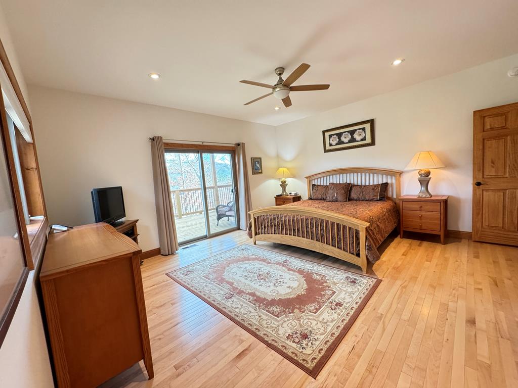 335 Northshore Drive Property Photo 22