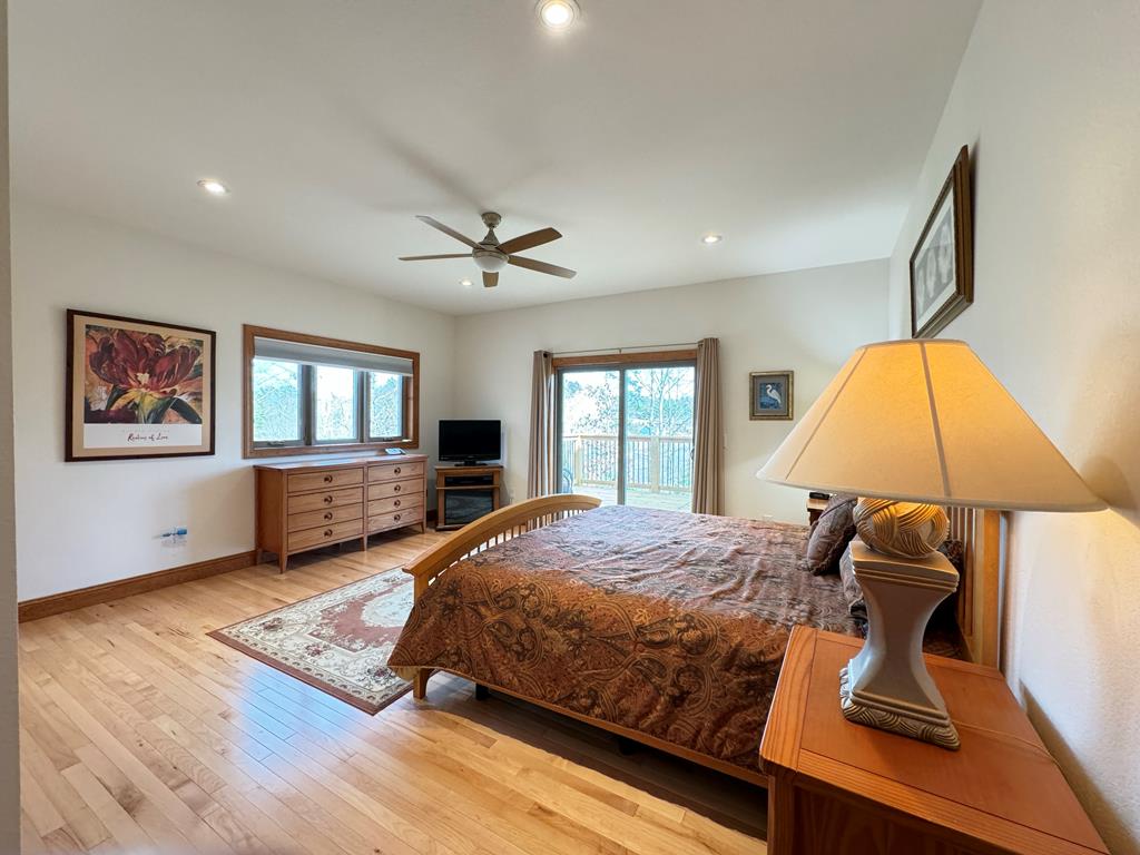 335 Northshore Drive Property Photo 27