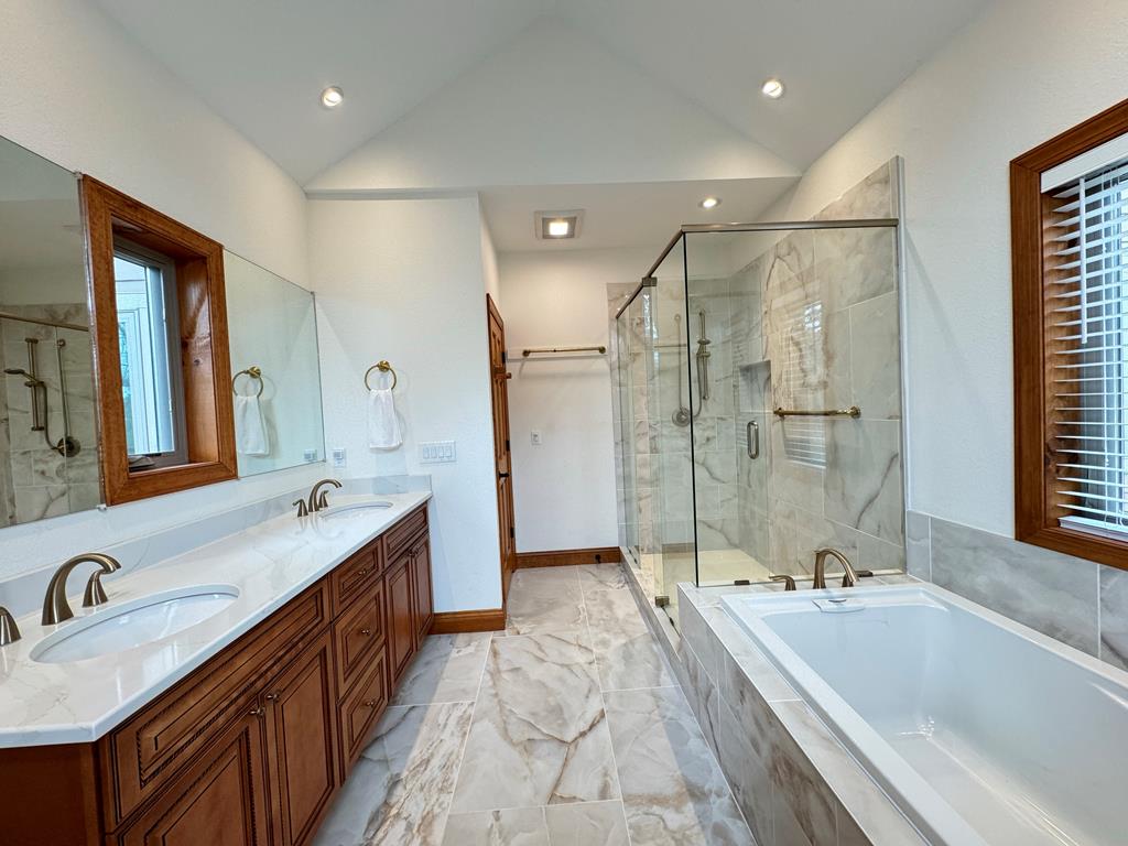 335 Northshore Drive Property Photo 32
