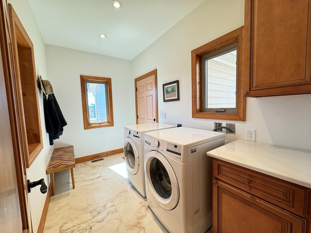 335 Northshore Drive Property Photo 39