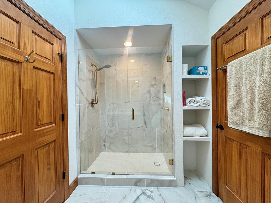 335 Northshore Drive Property Photo 52