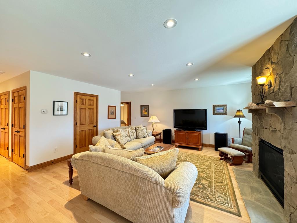 335 Northshore Drive Property Photo 55