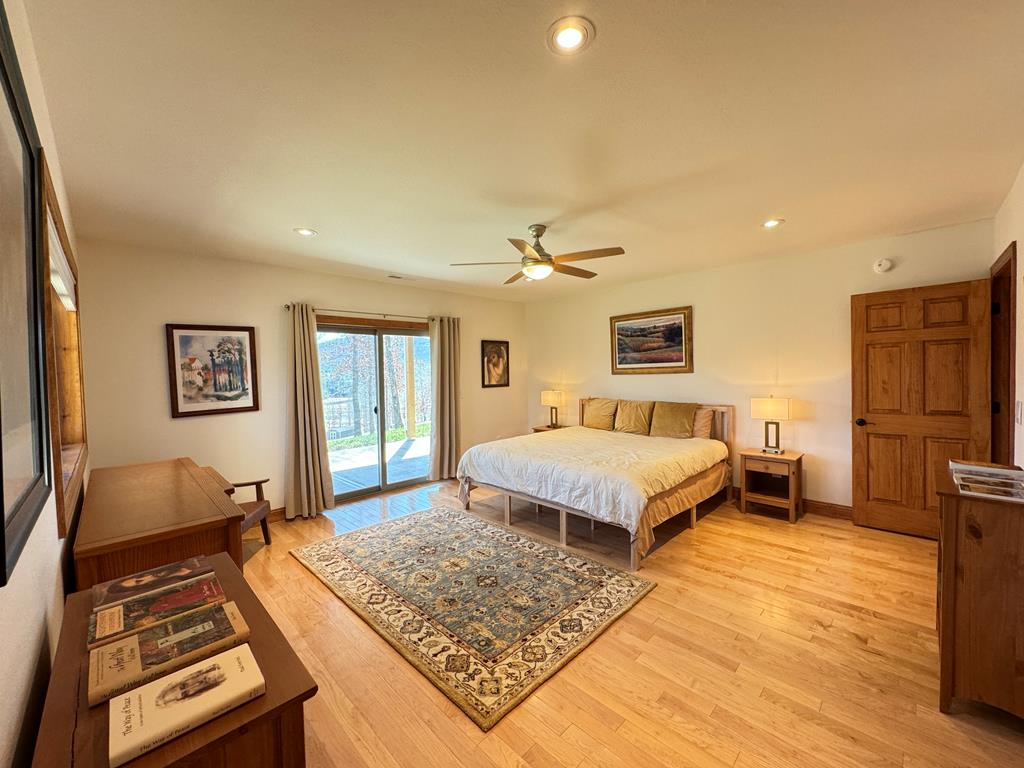 335 Northshore Drive Property Photo 59