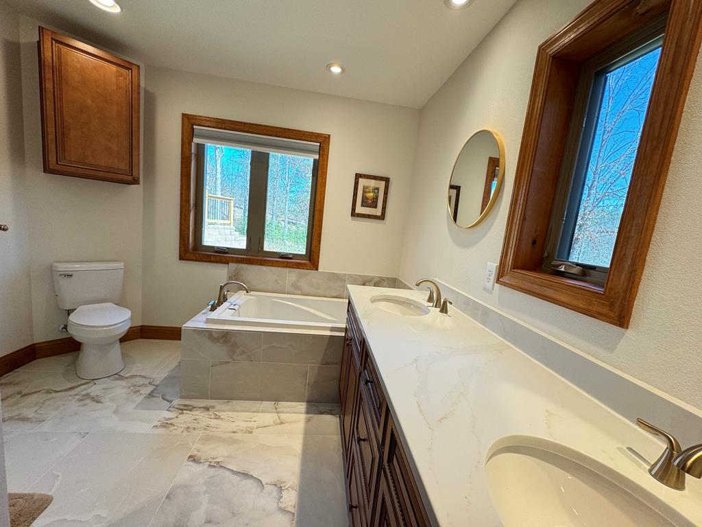 335 Northshore Drive Property Photo 66
