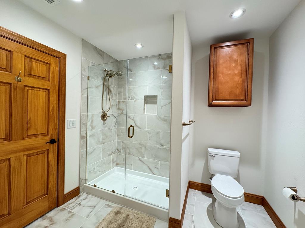 335 Northshore Drive Property Photo 70