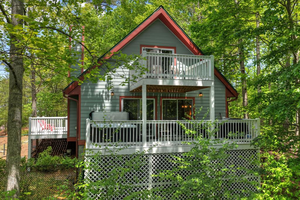 134 Mountain Hideaway Lane Property Photo 1