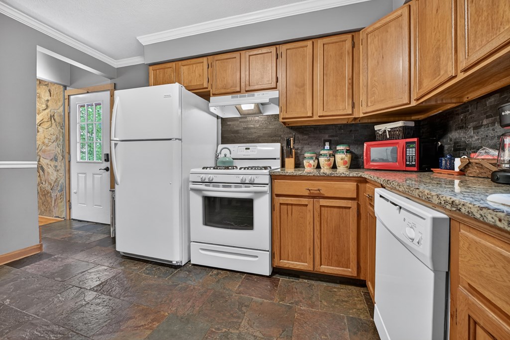 134 Mountain Hideaway Lane Property Photo 10