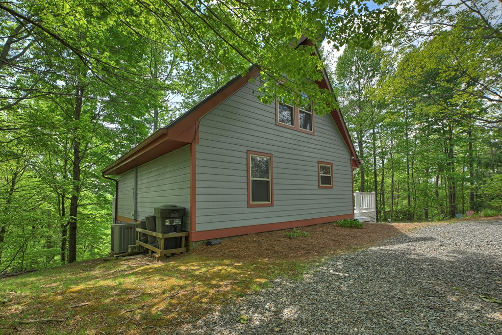 134 Mountain Hideaway Lane Property Photo 38