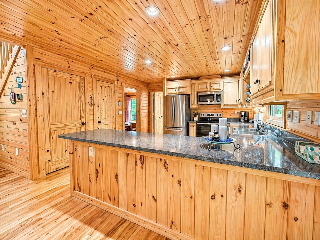 260 Down Under Road Property Photo 11
