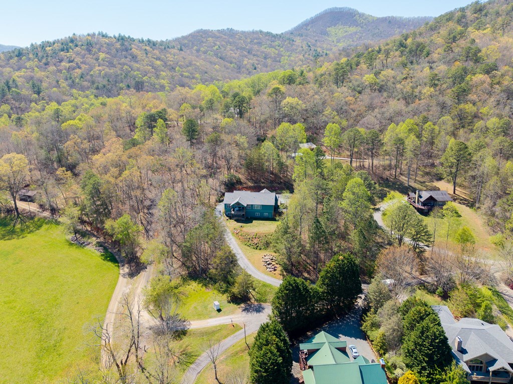 4720 Arrowhead Road Property Photo 4