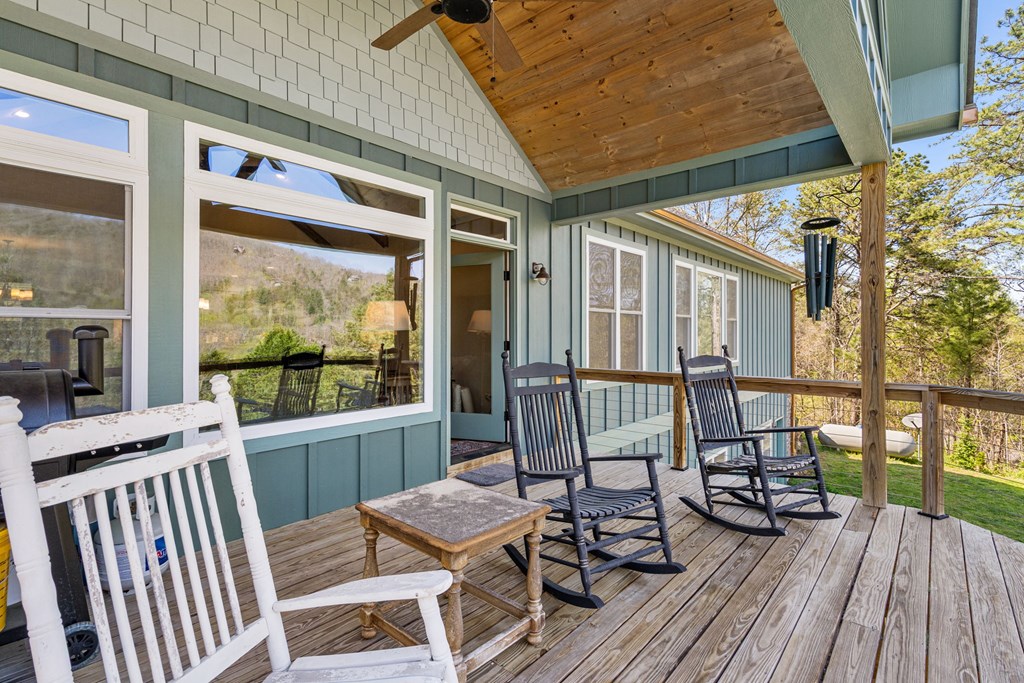 4720 Arrowhead Road Property Photo 11