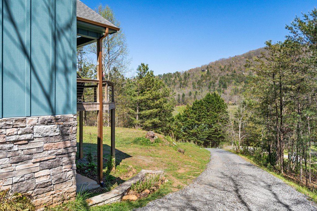 4720 Arrowhead Road Property Photo 49