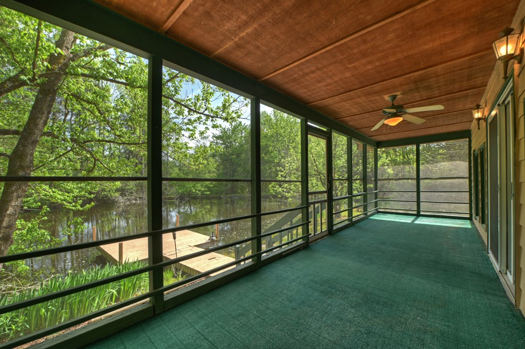 111 Candlewood Lane Property Photo 30