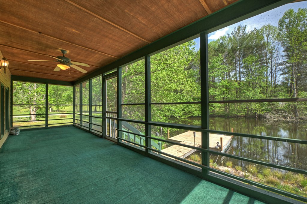 111 Candlewood Lane Property Photo 31