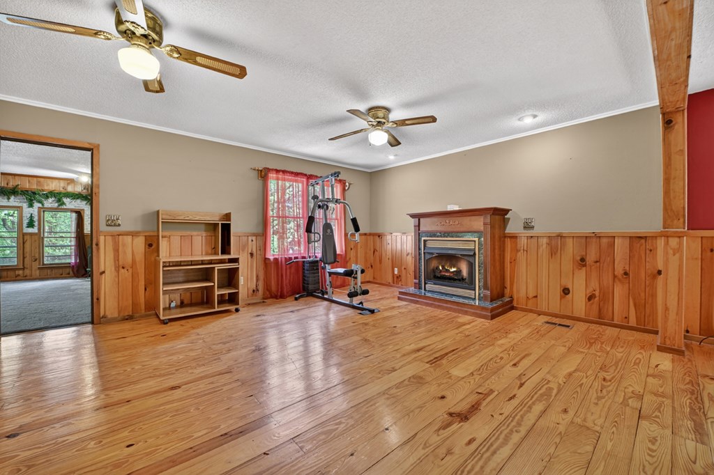 111 Candlewood Lane Property Photo 39