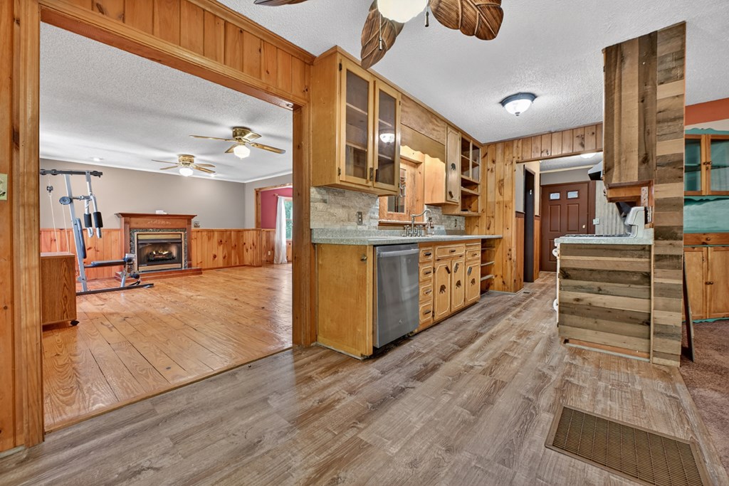 111 Candlewood Lane Property Photo 42