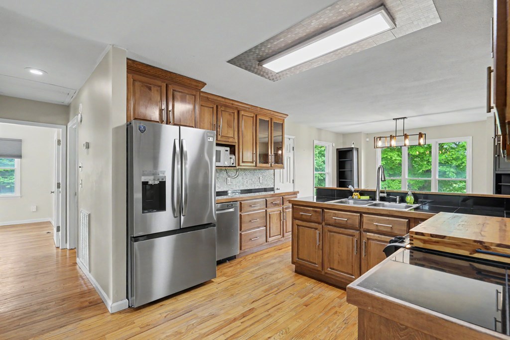 12 Chastain Road Property Photo 11