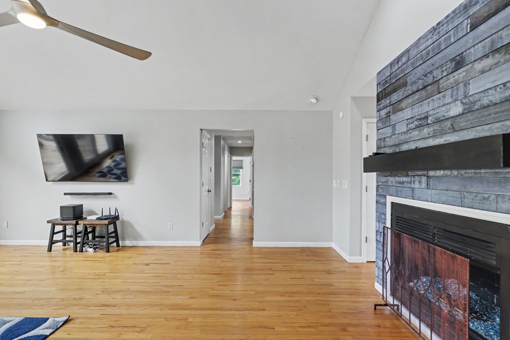 12 Chastain Road Property Photo 18