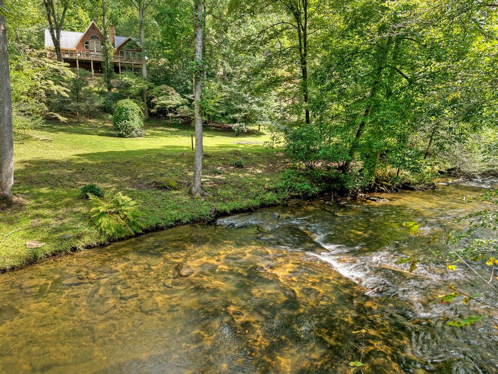 324 Cooper Creek Drive Property Photo 2