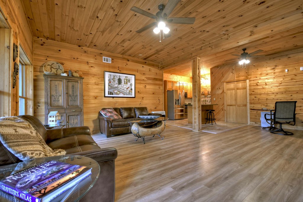 324 Cooper Creek Drive Property Photo 26