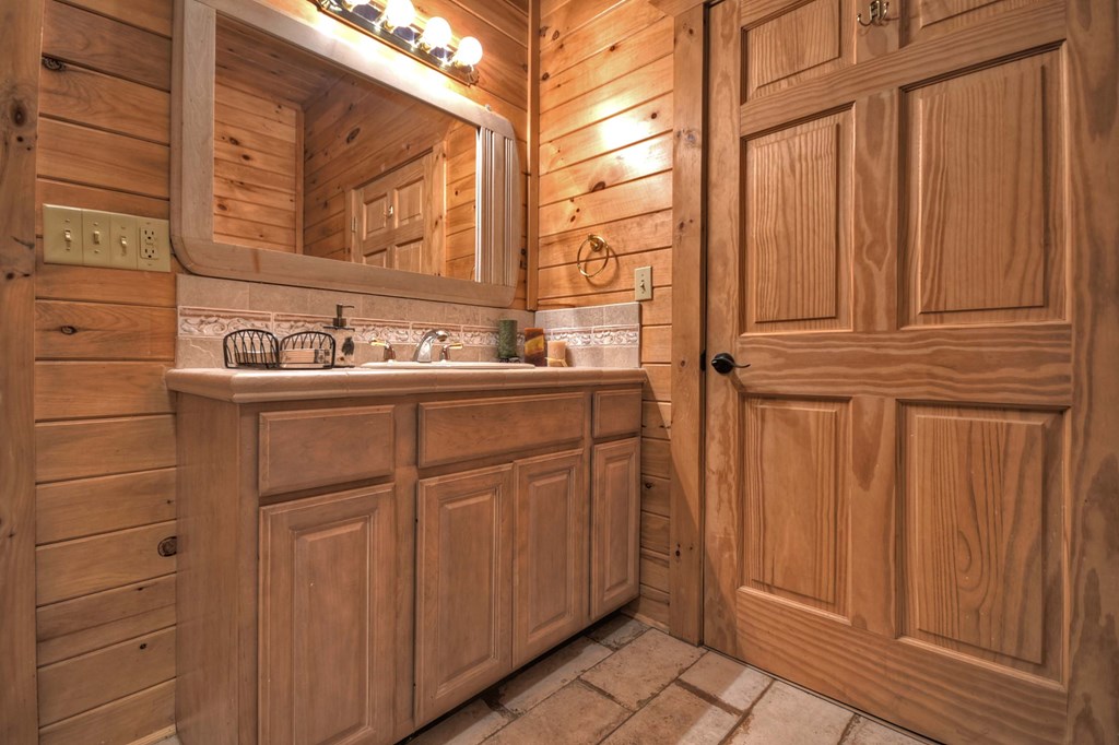 324 Cooper Creek Drive Property Photo 33