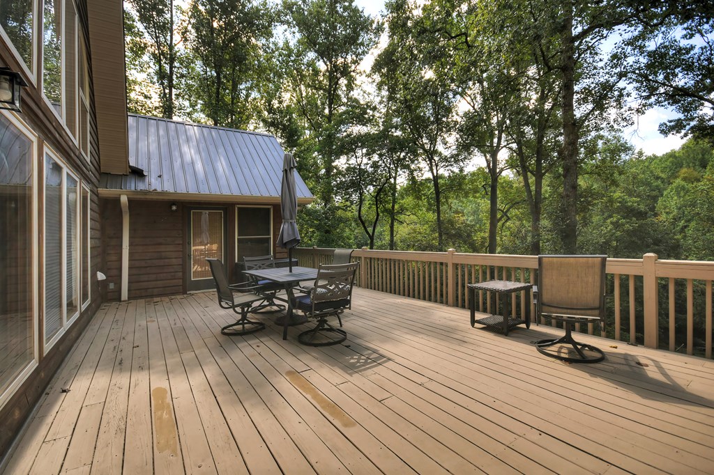 324 Cooper Creek Drive Property Photo 35