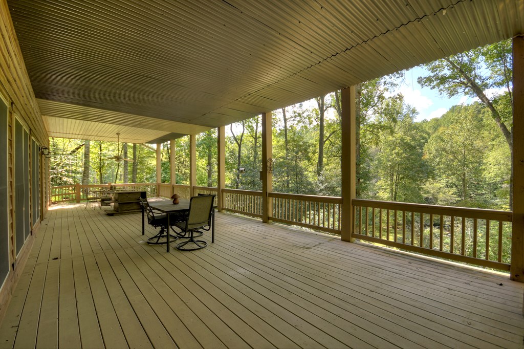 324 Cooper Creek Drive Property Photo 38