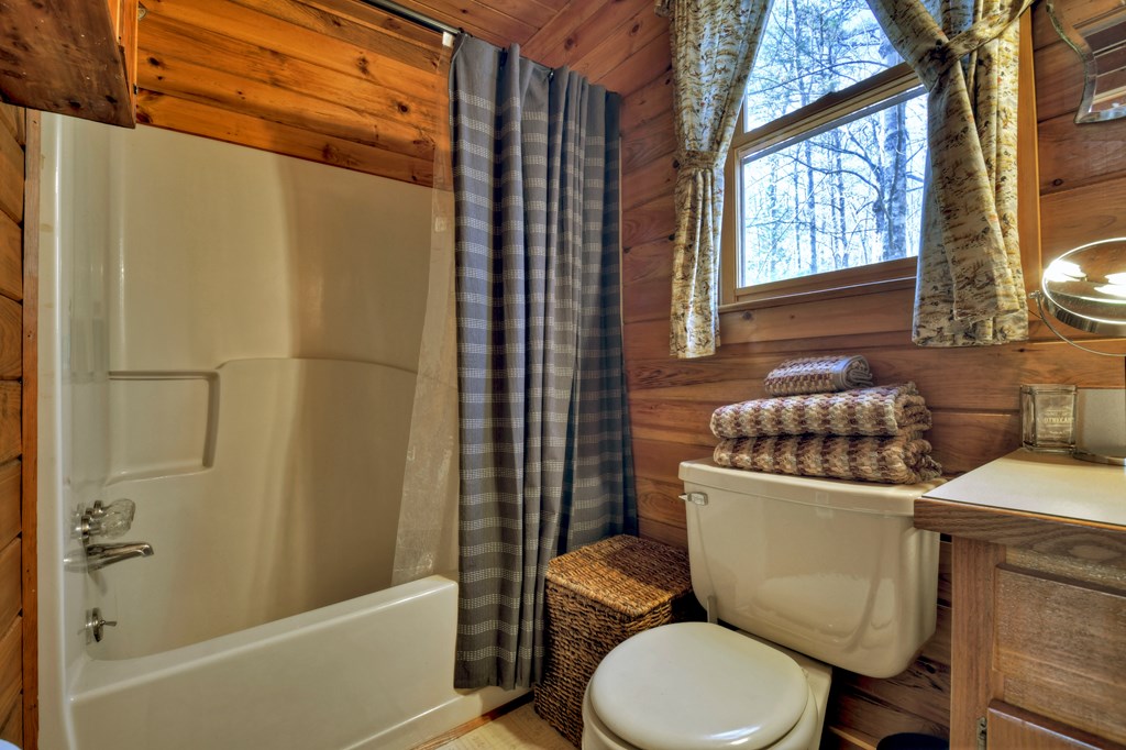 331 Chestnut Gap Road Property Photo 15