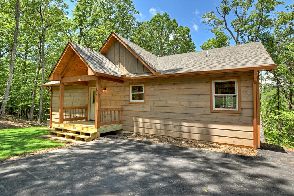 58 Whitetail Holw Property Photo 3