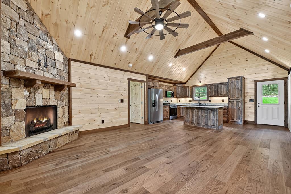 58 Whitetail Holw Property Photo 10