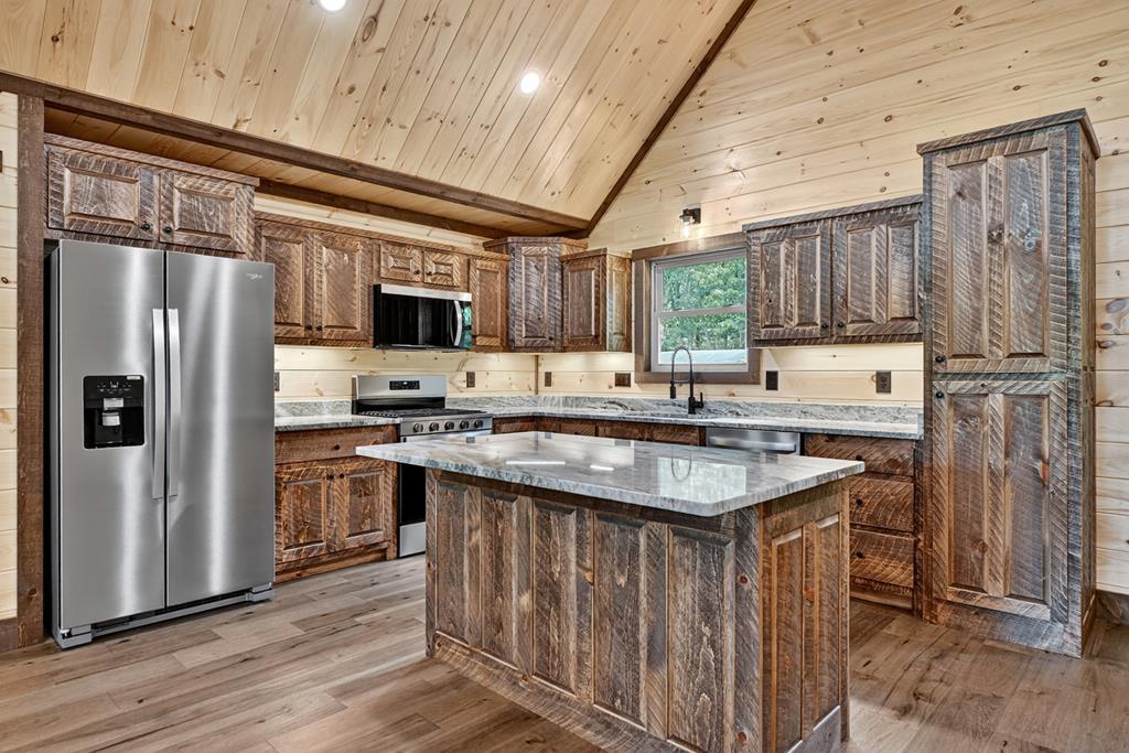 58 Whitetail Holw Property Photo 14