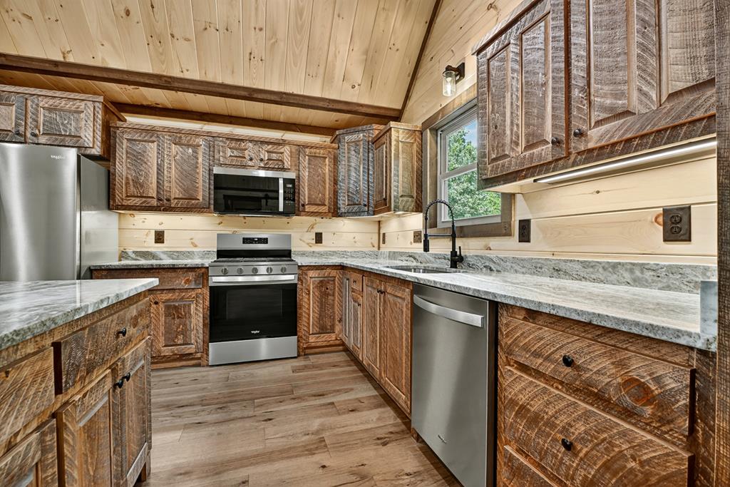 58 Whitetail Holw Property Photo 15