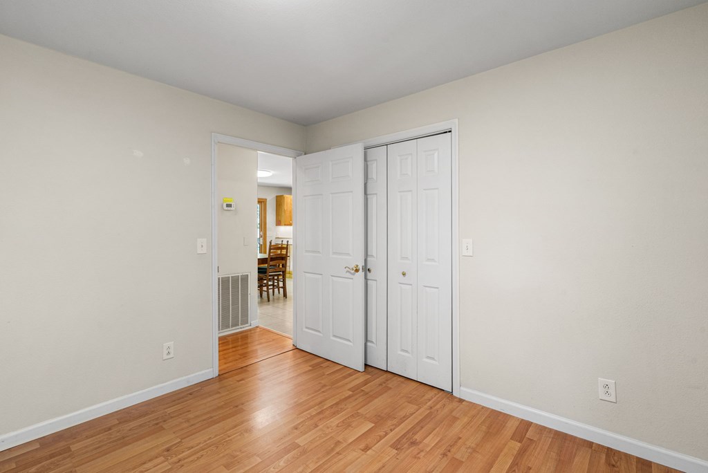 401 Guest Lane Property Photo 18
