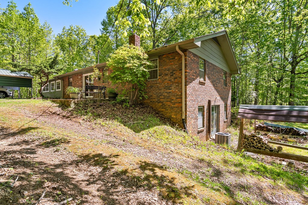 401 Guest Lane Property Photo 31