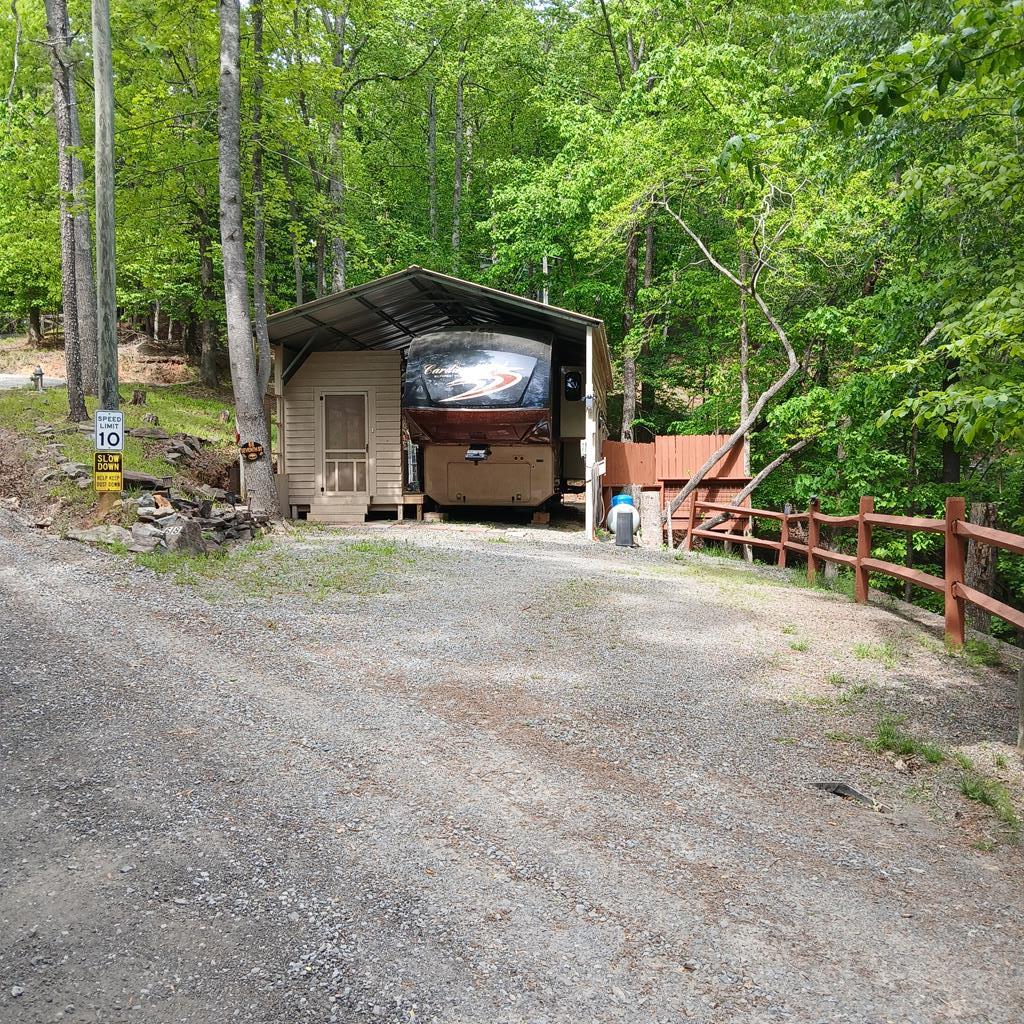 68 7th Street Property Photo 1