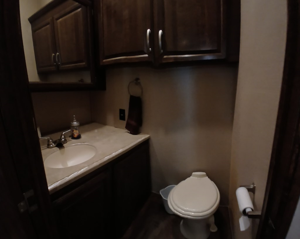 68 7th Street Property Photo 5