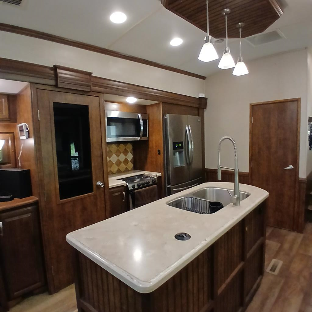 68 7th Street Property Photo 9