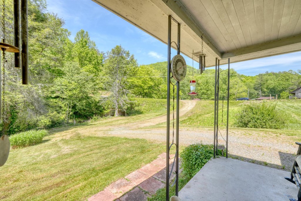 4706 Swallows Creek Road Property Photo 23