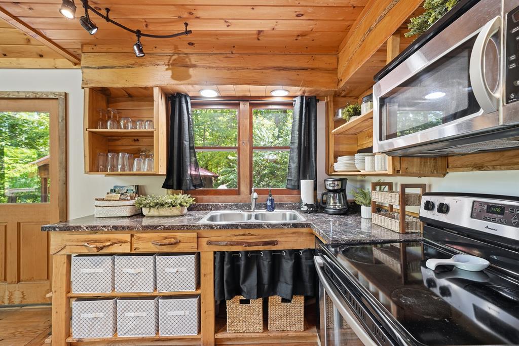 145 Rocky Top Road Property Photo 12