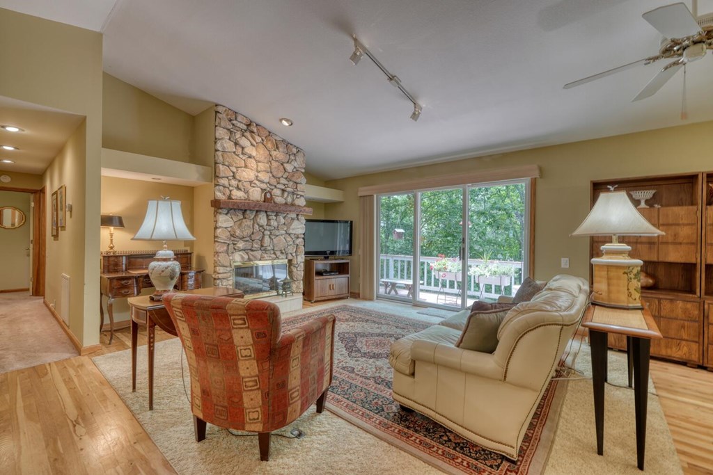 171 Mountain Top Road Property Photo 3