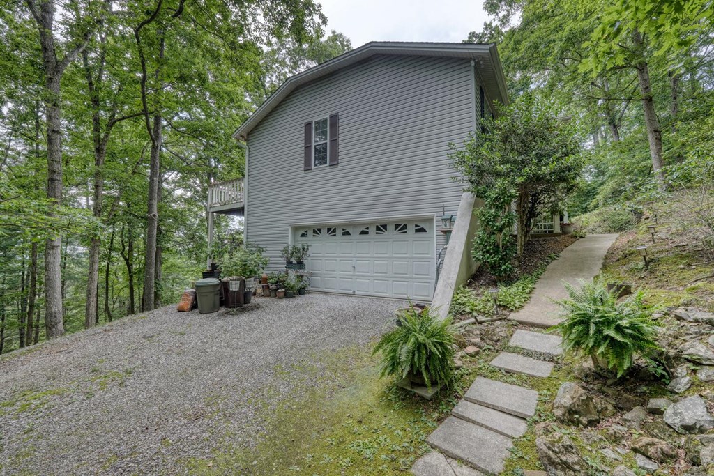 171 Mountain Top Road Property Photo 10