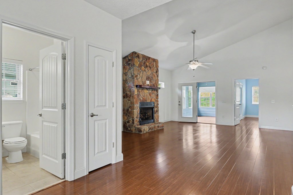 47 Riverwalk Circle Property Photo 5