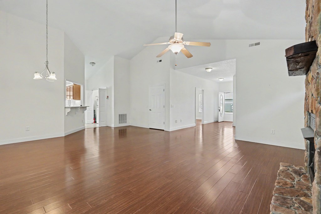 47 Riverwalk Circle Property Photo 13