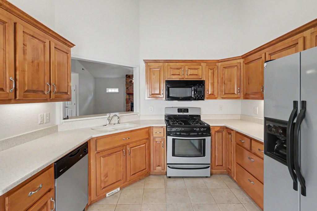 47 Riverwalk Circle Property Photo 17