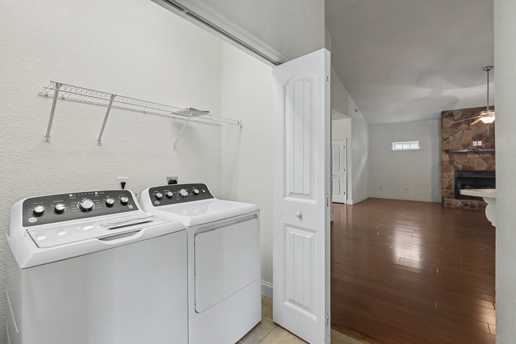 47 Riverwalk Circle Property Photo 19