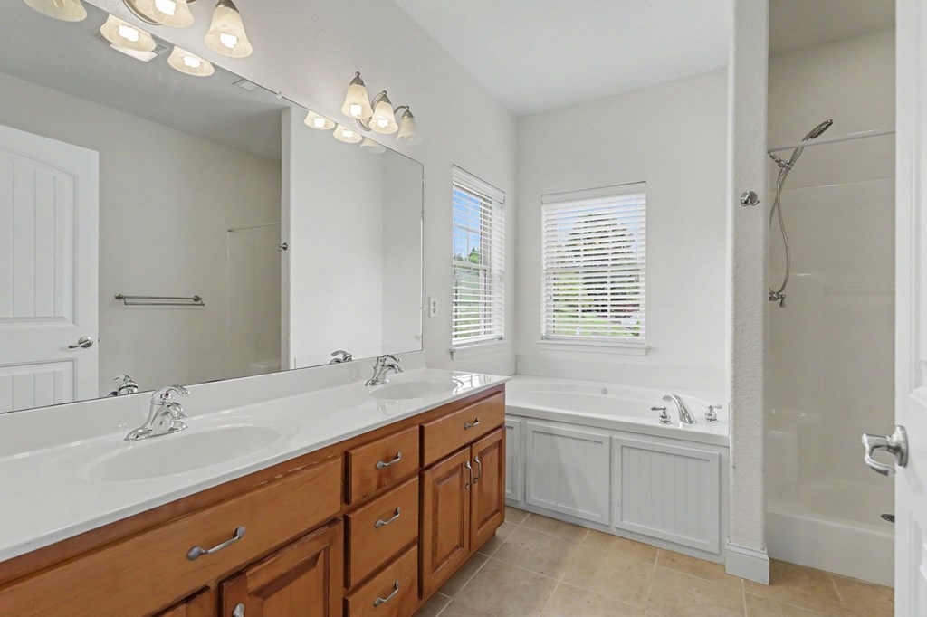 47 Riverwalk Circle Property Photo 23