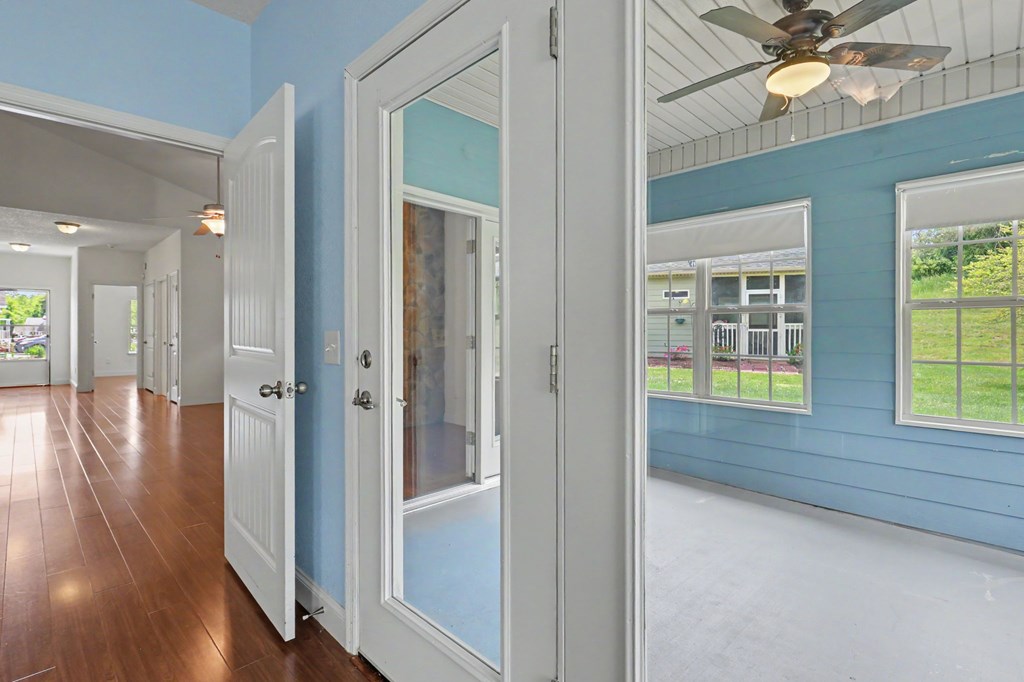 47 Riverwalk Circle Property Photo 28